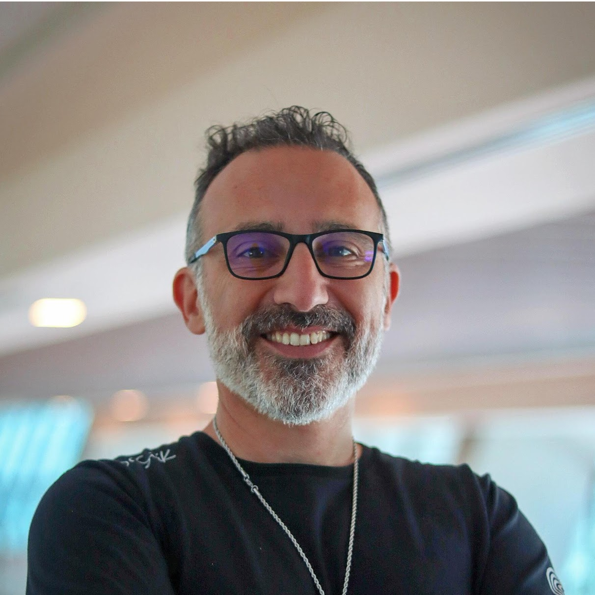 Dr. Fernando Silikovich